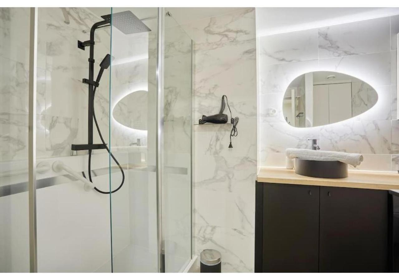 Appartement Le Marais Place Des Vosges By Prestige Parijs